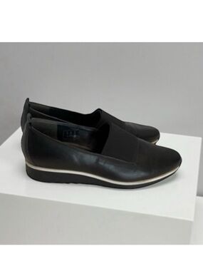 Hogl Australian brand black leather slip on grip sole comfort shoe size 10